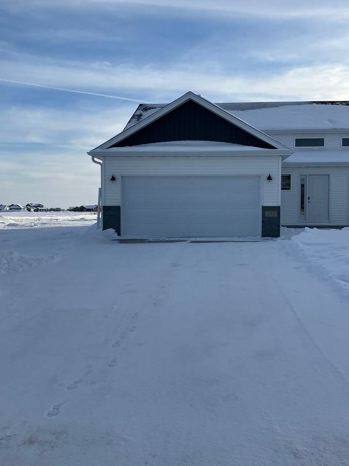 833 5th St Se - Photo 3 of 27