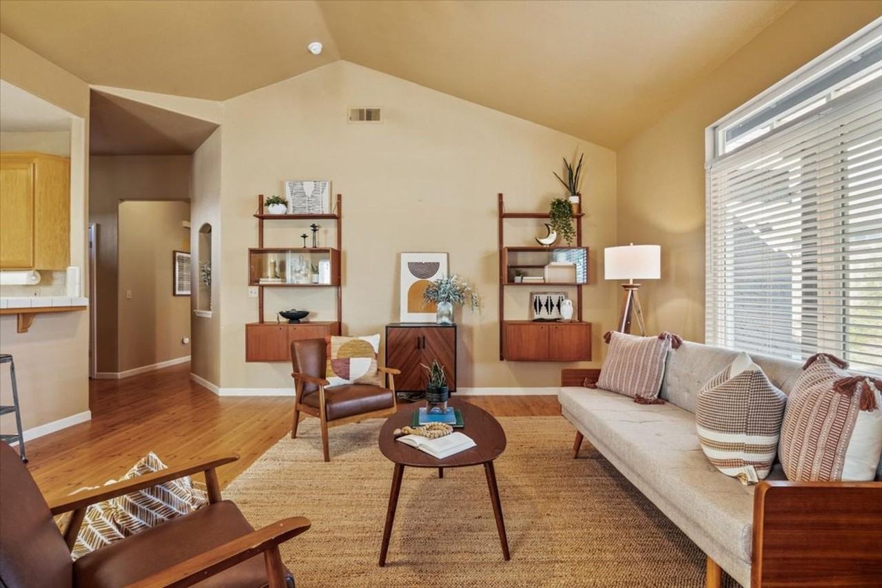 2520 Duffy Dr - Photo 4 of 19