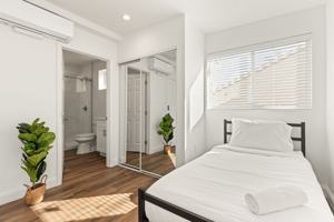 featured image of 1713 Kelton Ave