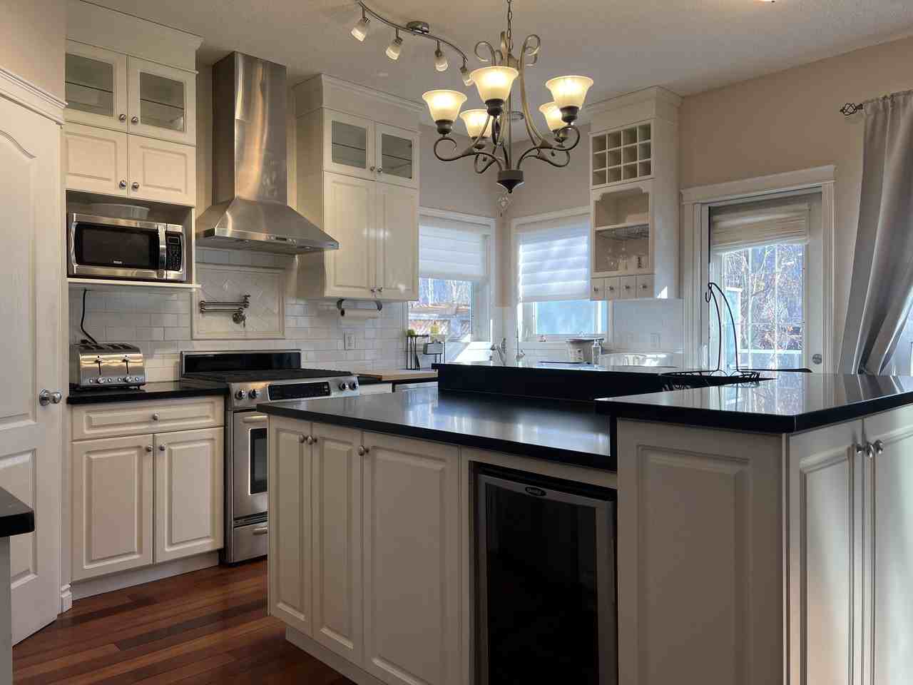 3745 Douglas Ridge Way Southeast - Photo 2 of 31