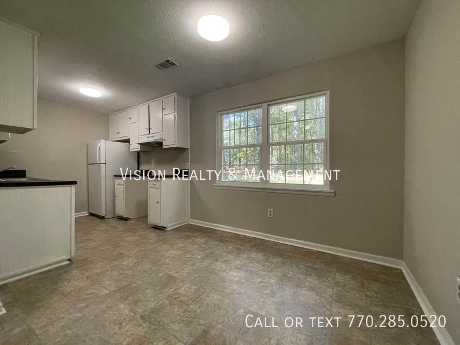 101 Bowen Dr - Photo 3 of 15