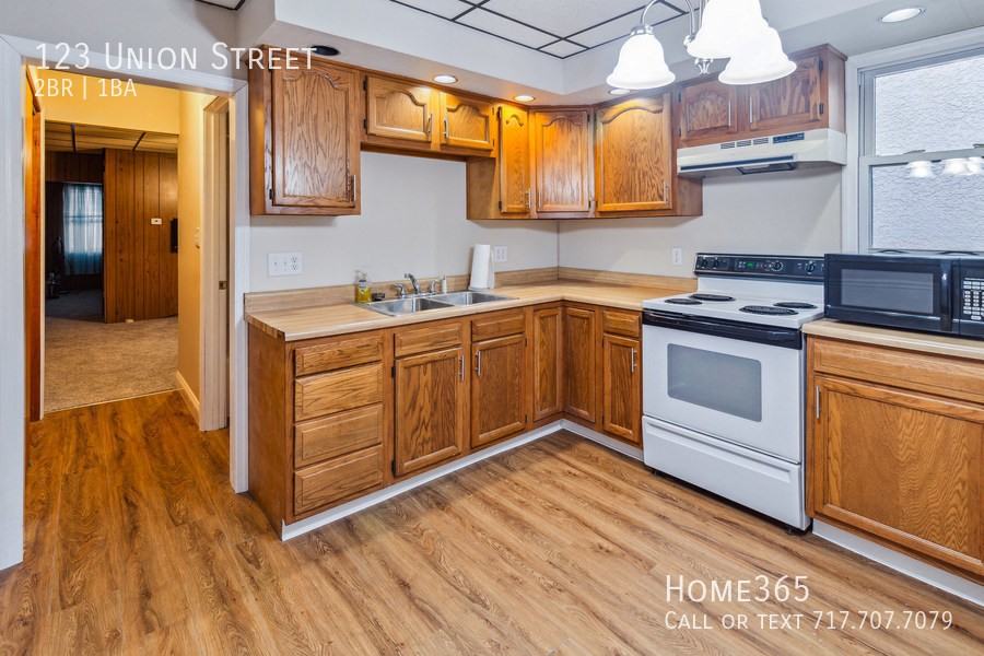 123 Union St - Photo 3 of 11