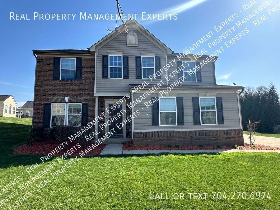 1470 Chase Prairie Ave Nw, Concord, NC 28027 4 Bedroom Apartment for