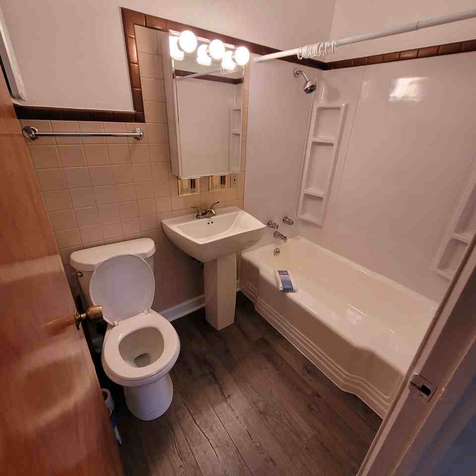 1203 Homestead Rd #G - Photo 3 of 10
