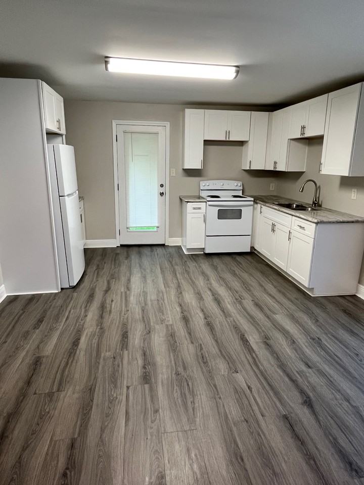 2131 9th St #NA - Photo 3 of 12