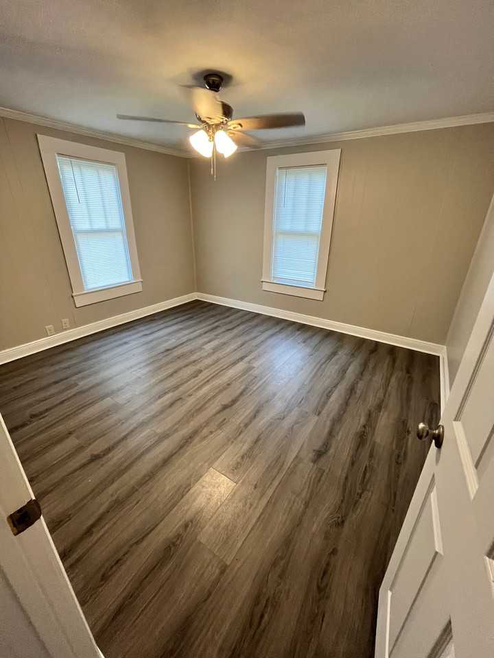 2131 9th St #NA - Photo 4 of 12