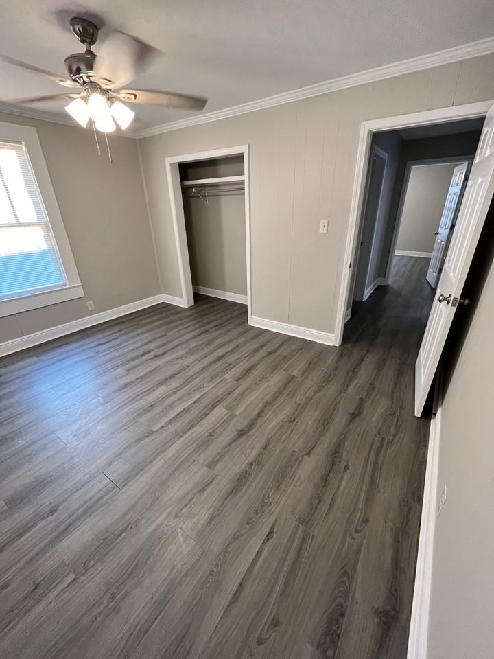 2131 9th St #NA - Photo 7 of 12