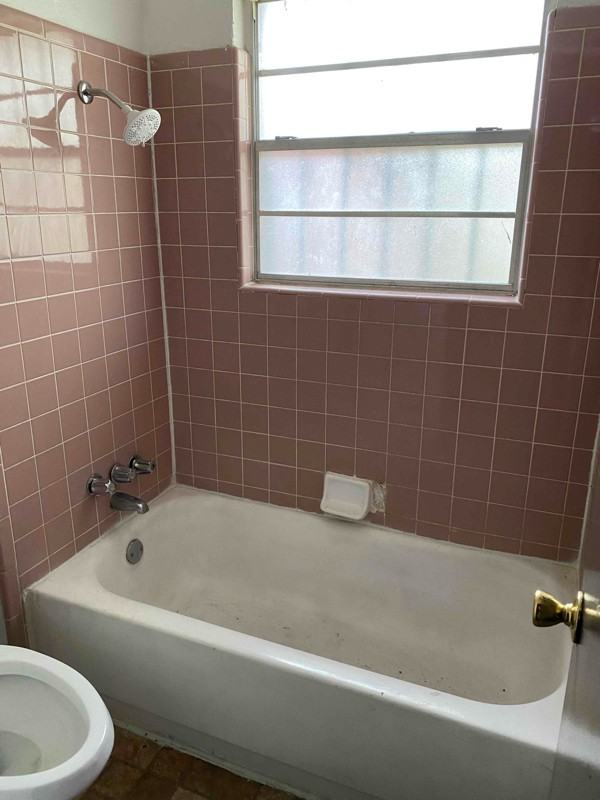 2726 N Saint Augustine Dr - Photo 3 of 6