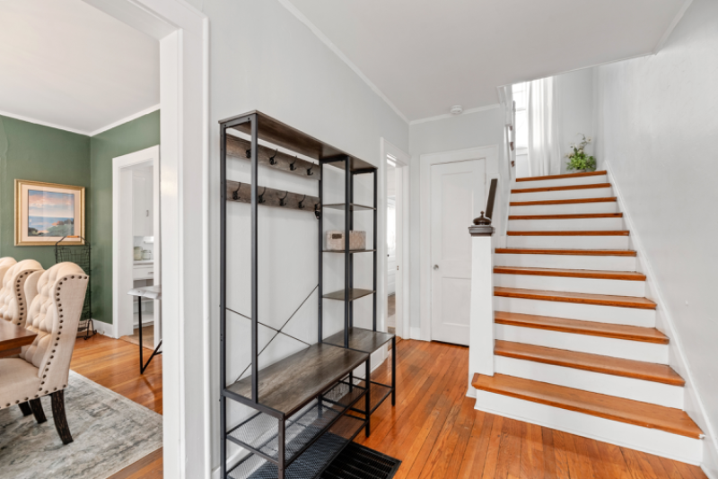 425 N Bluff Ave - Photo 3 of 34