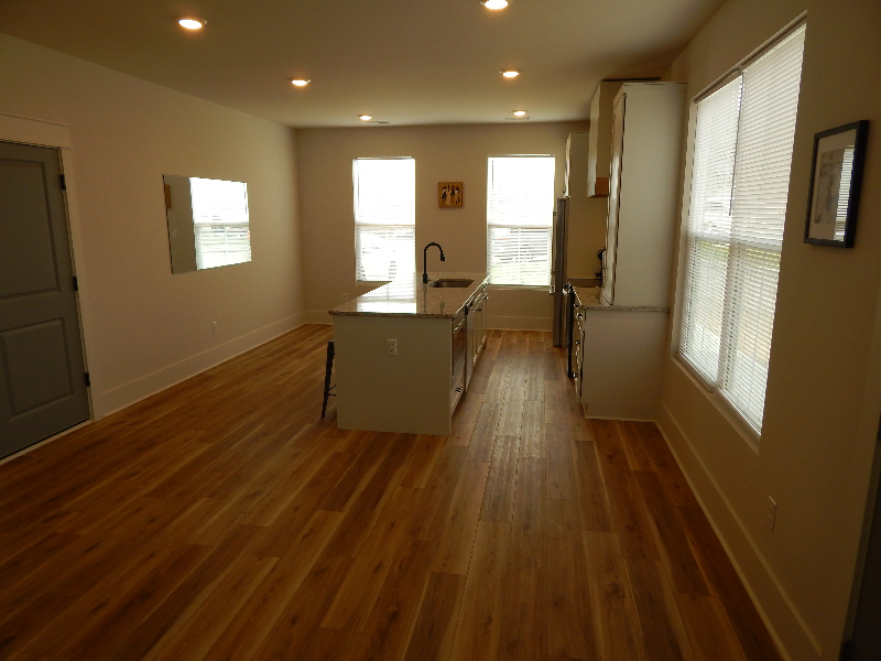 233 Marshland Ln - Photo 5 of 27