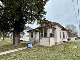 506 7th St Ne #6-1 - Photo 1 of 1