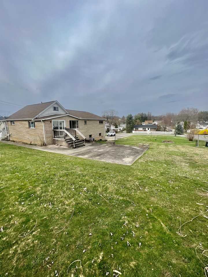 516 Kensington Ave #1 - Photo 3 of 42