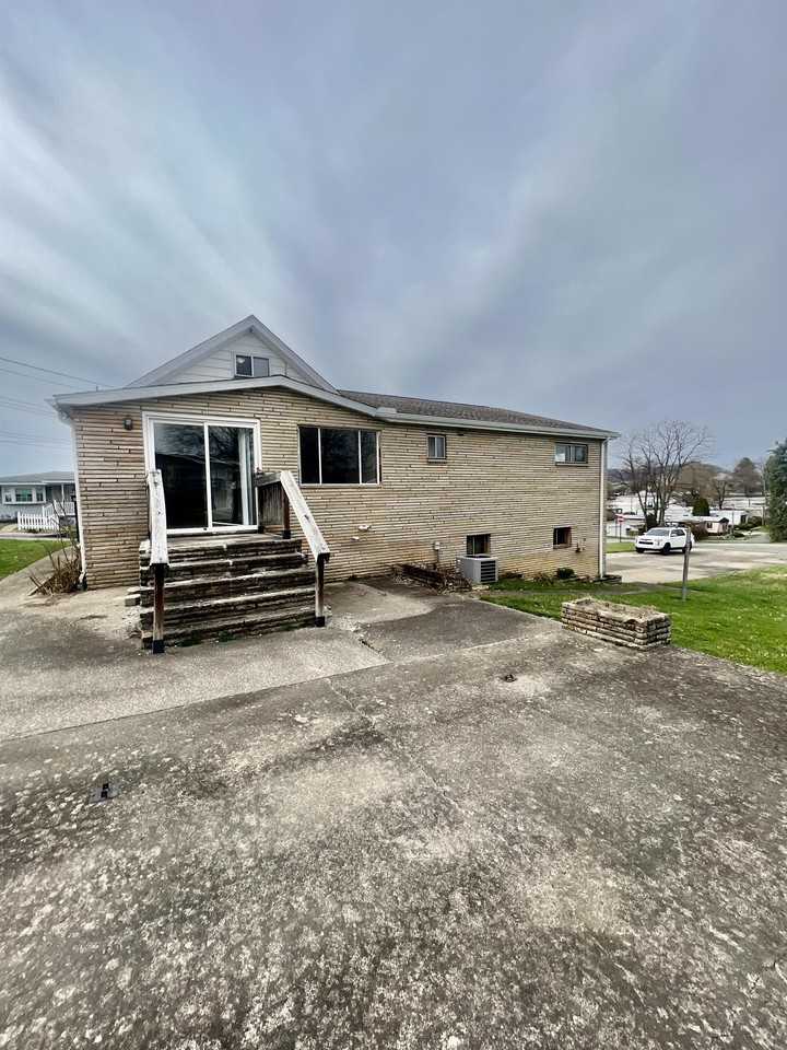 516 Kensington Ave #1 - Photo 7 of 42