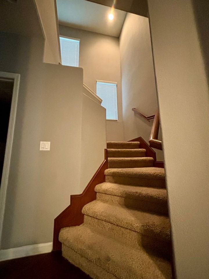 1964 Alice Way - Photo 5 of 27