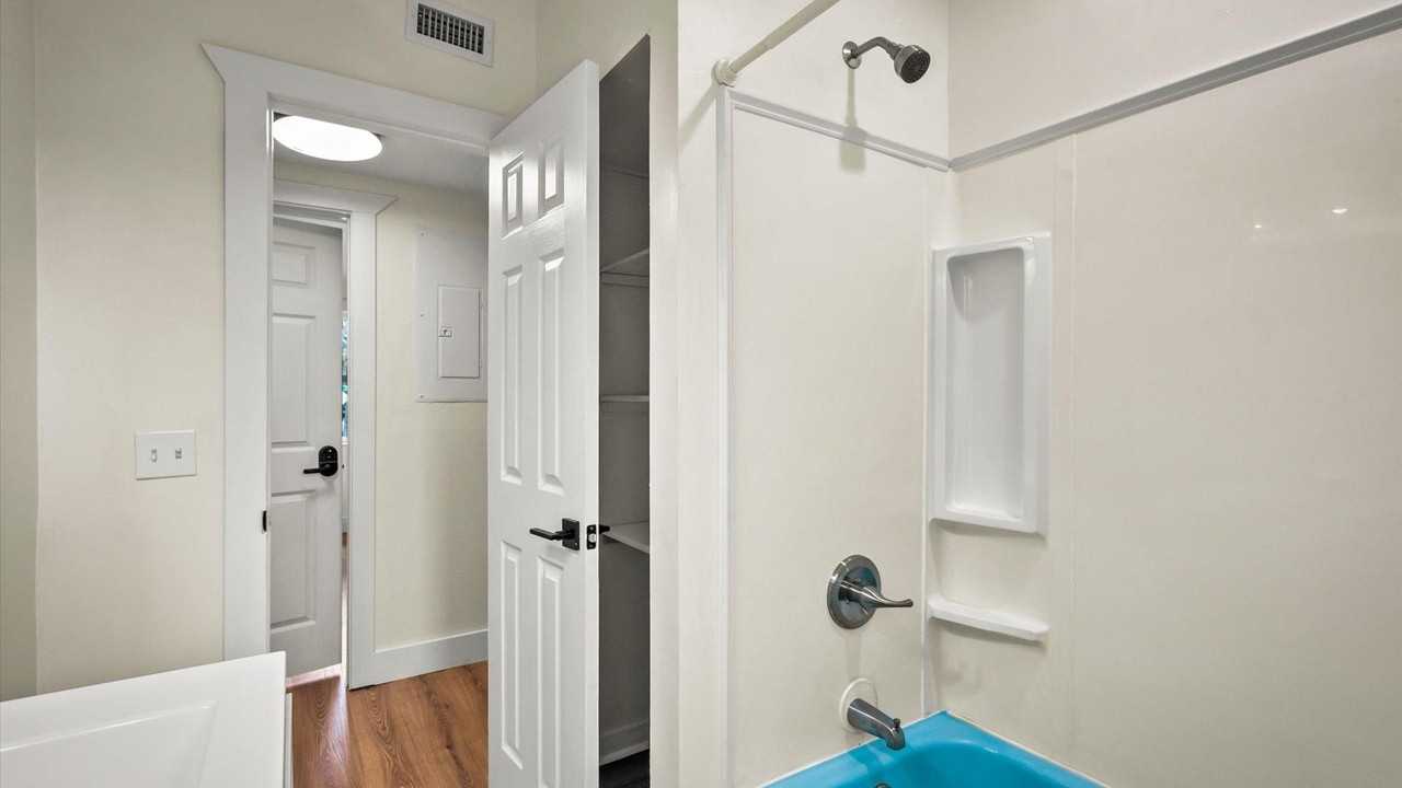 Townsend Blvd - Photo 4 of 17