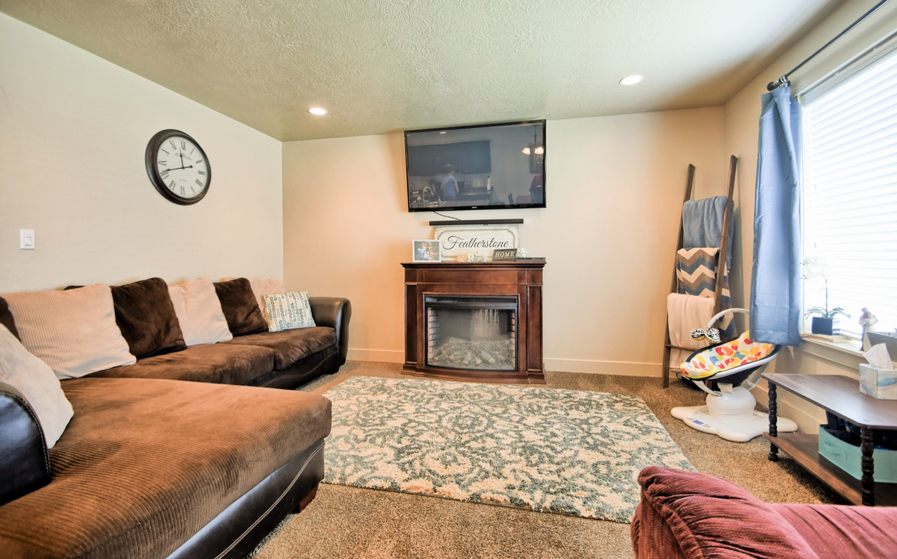 505 S 340 W - Photo 6 of 18