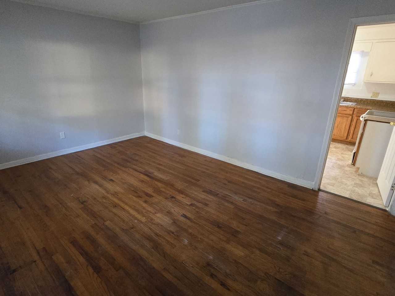 1006 Birchwood Dr - Photo 6 of 21