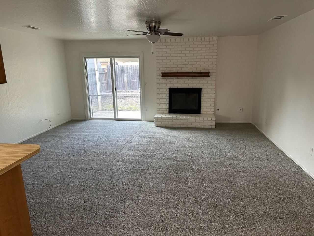 4120 W Iris Ave - Photo 7 of 16