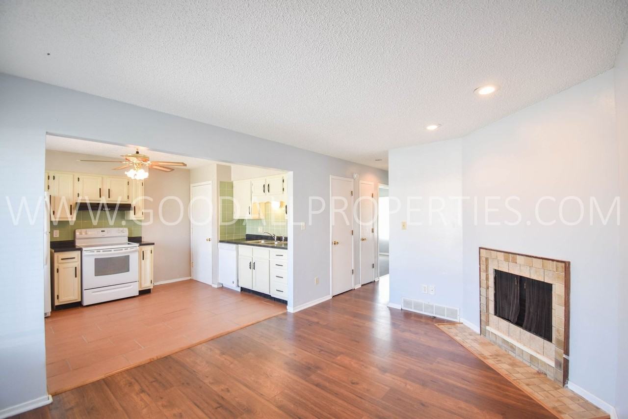 3425 Merle Hay Rd - Photo 6 of 15