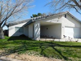 featured image of 742 N Inyo St
