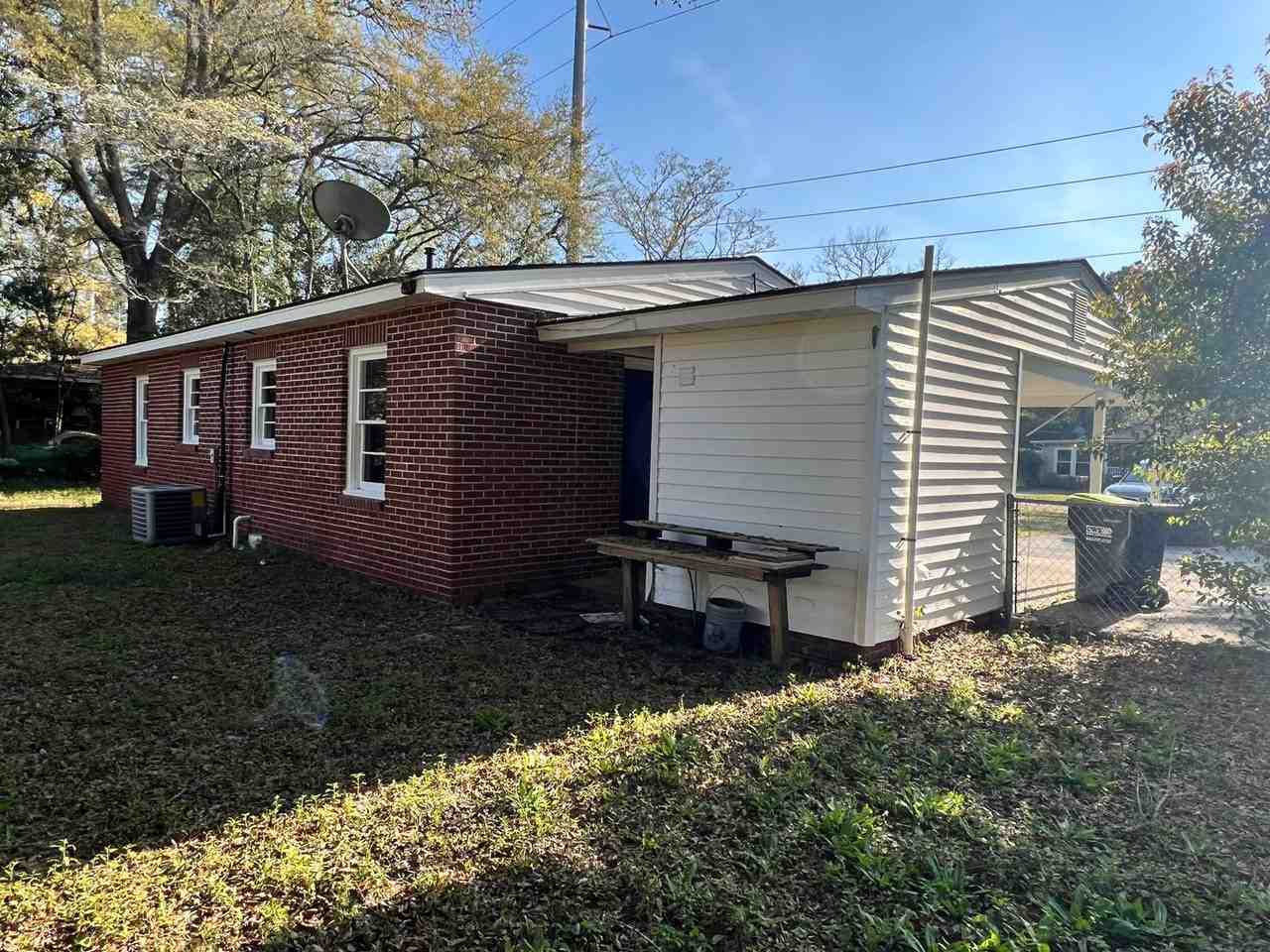 307 Fraser Dr - Photo 3 of 20