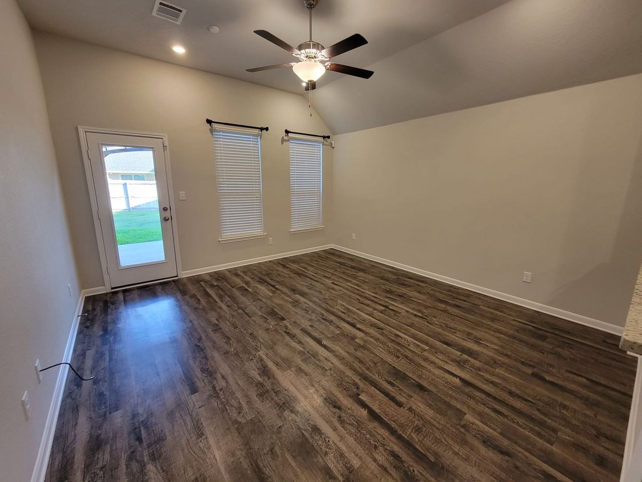 2003 Bleeker Cv - Photo 6 of 20