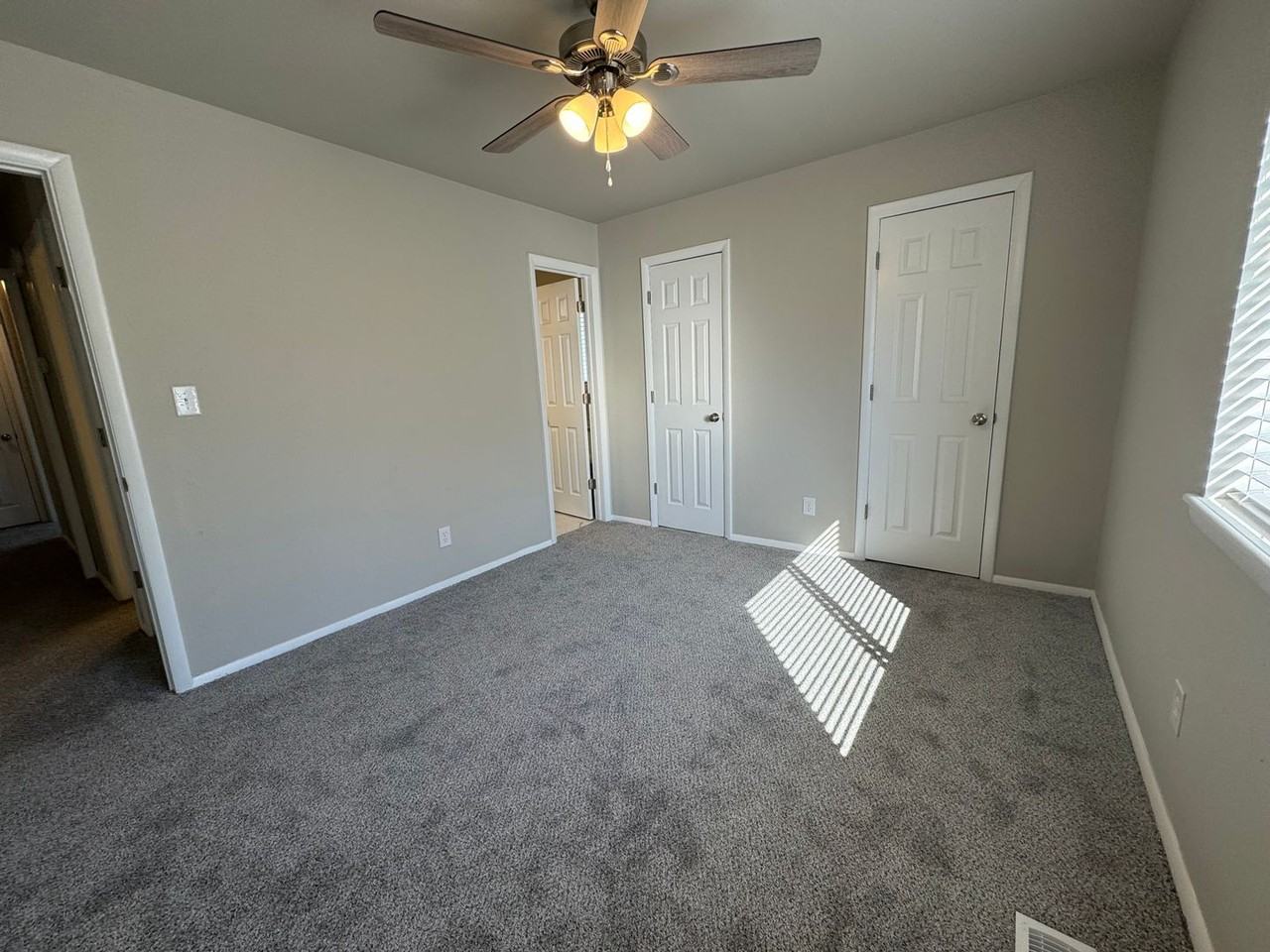 301 S Fern Pl - Photo 7 of 17