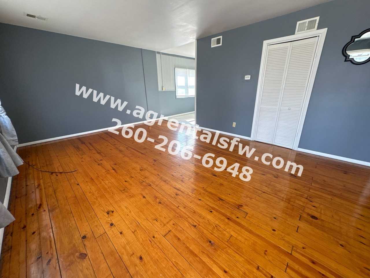 2336 Curdes Ave - Photo 2 of 11