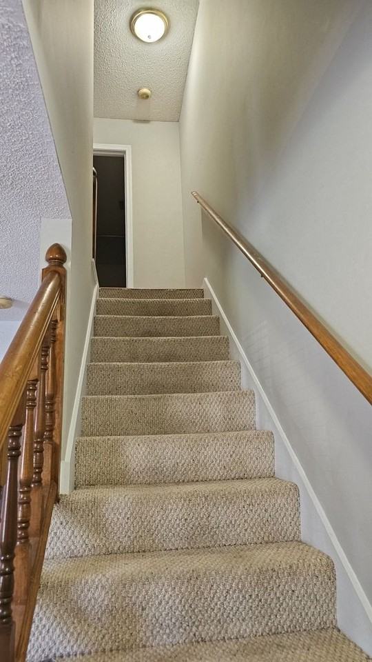 2487 Hampstead Dr - Photo 5 of 14