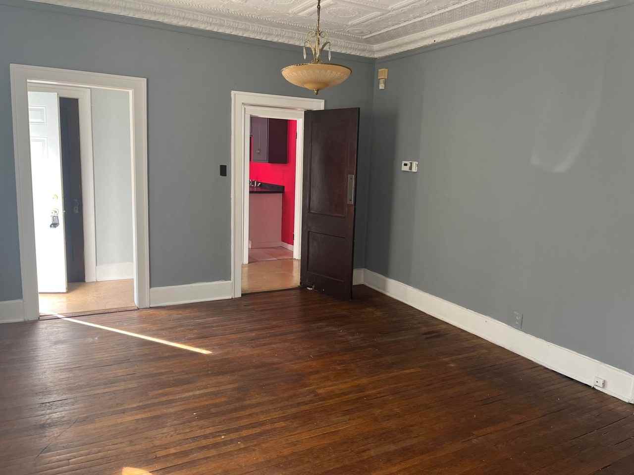 1405 S 5th St - Photo 2 of 8