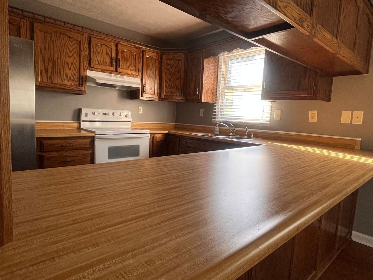 12 Flick Dr - Photo 7 of 16