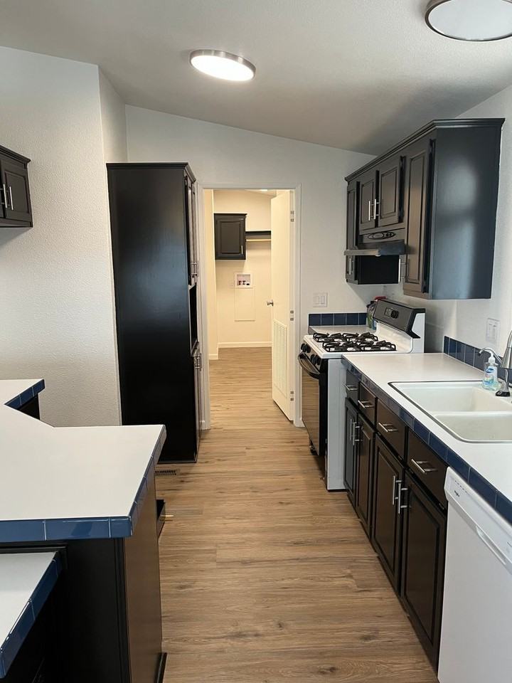 10032 S Tegner Rd - Photo 3 of 8