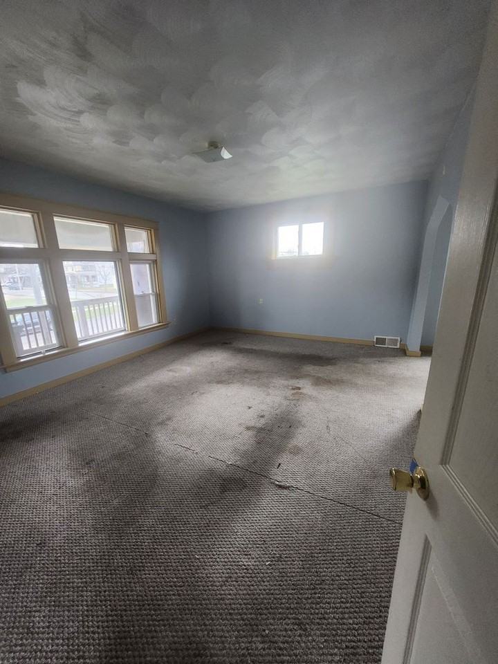 2120 Parade St Apt B - Photo 2 of 6