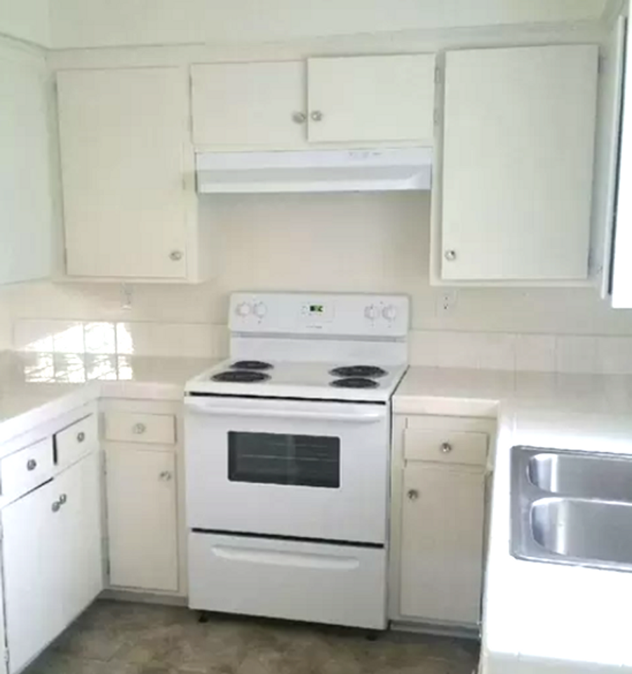 9432 Valley View Street - Photo 3 of 8