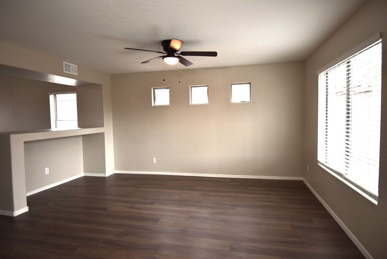 15338 N 148th Ct - Photo 7 of 21