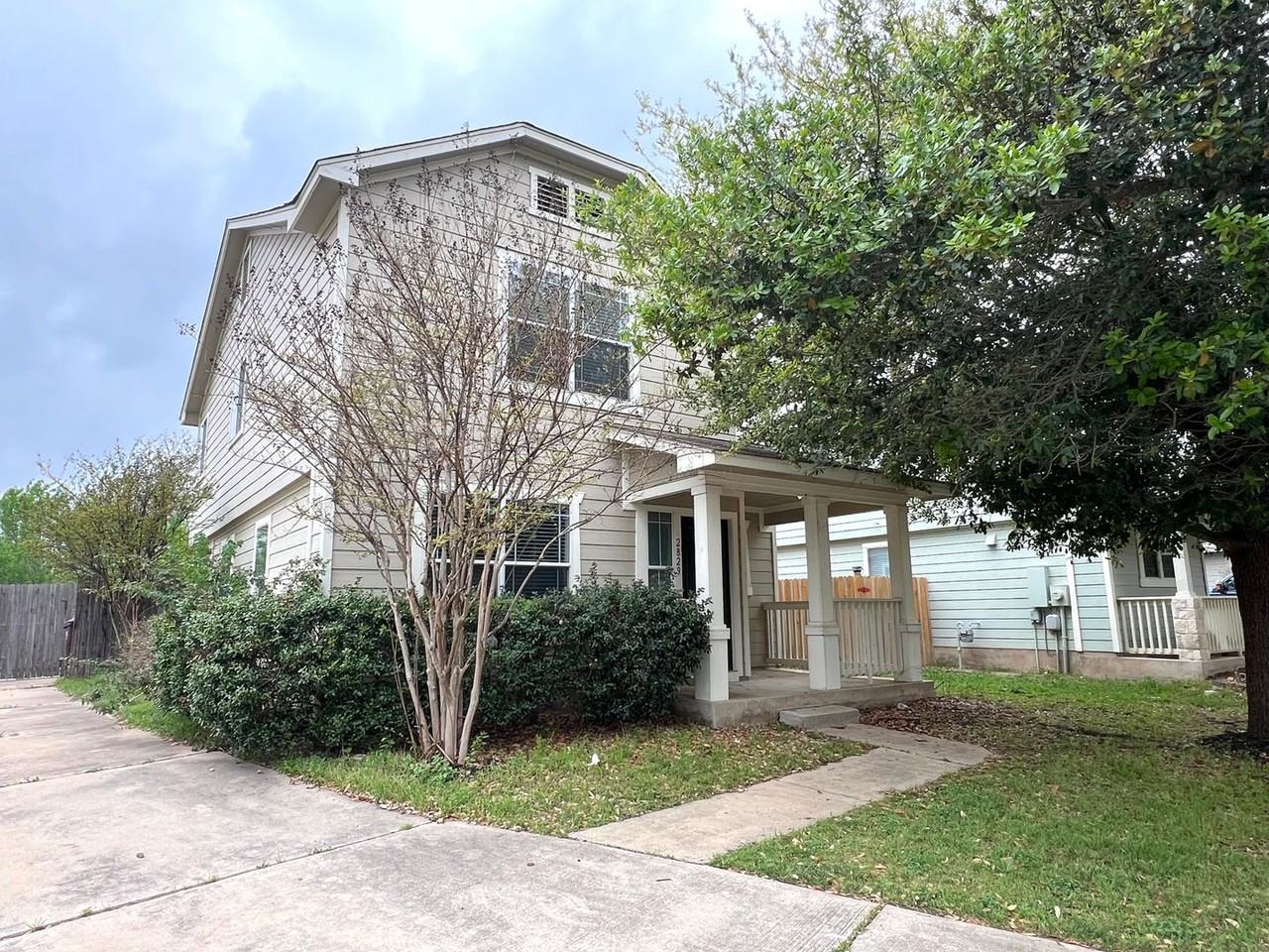 2829 Deerfern Ln - Photo 2 of 27