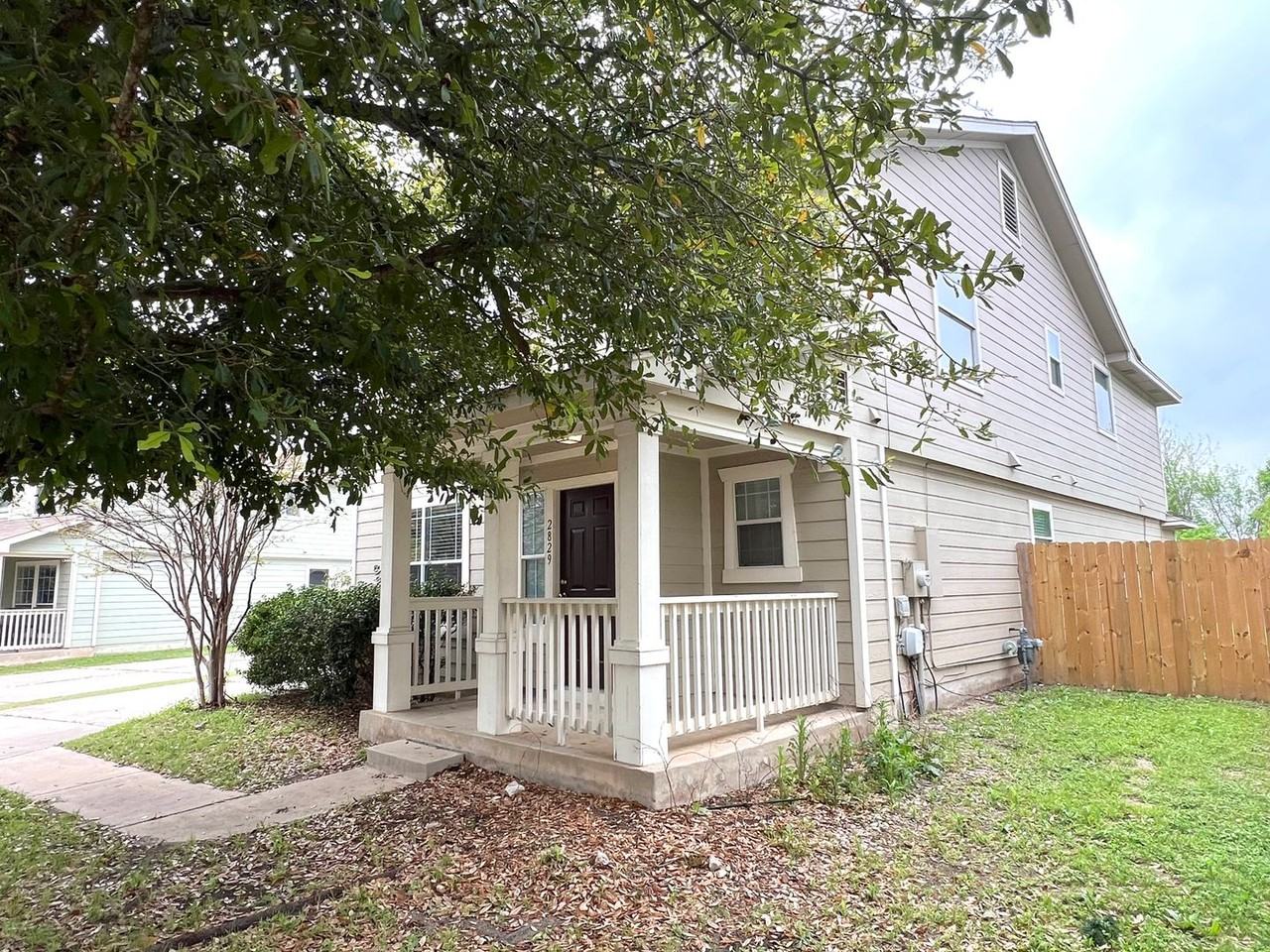 2829 Deerfern Ln - Photo 3 of 27