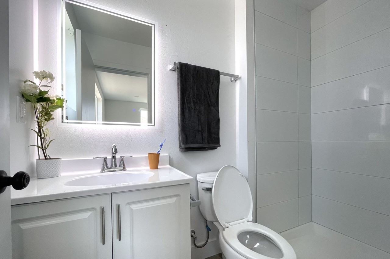 MH 1314 W 35th Pl - Photo 5 of 5