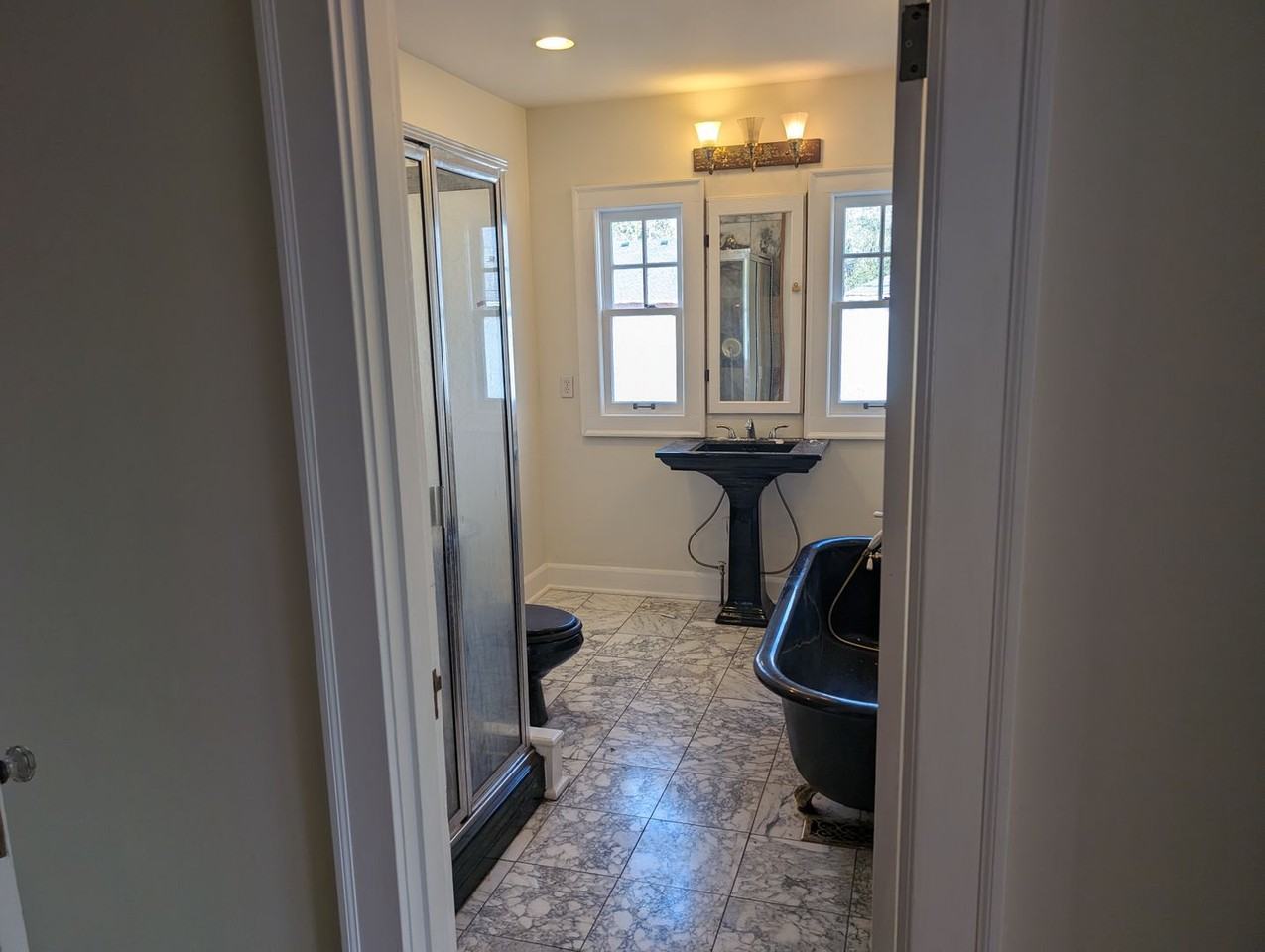 3705 Se 63rd Ave - Photo 2 of 25