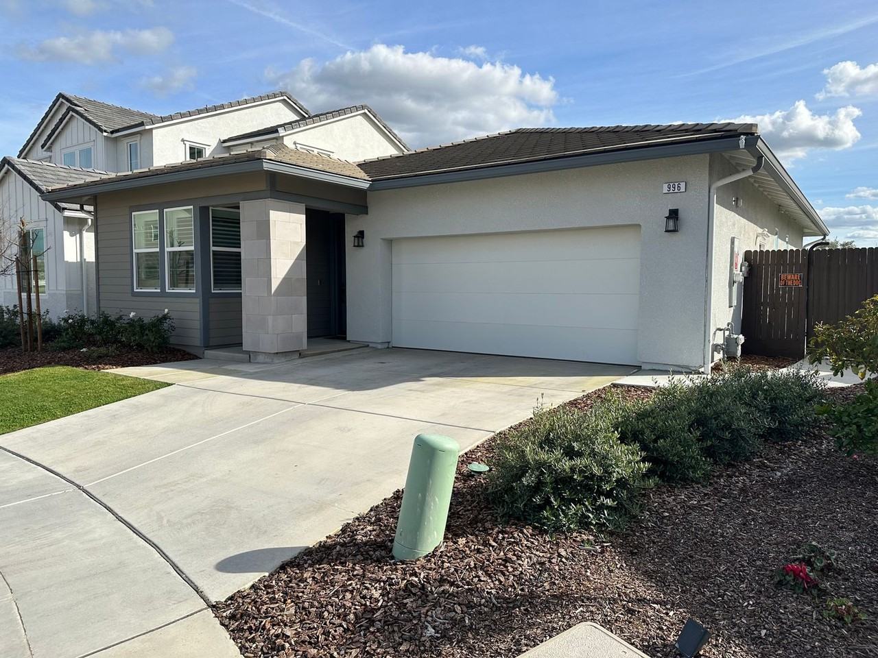 996 Ponderosa Way W - Photo 3 of 34