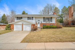 featured image of 6892 S Spotswood St