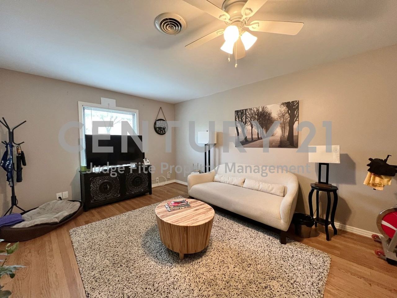 6210 Fairway Ave - Photo 3 of 10