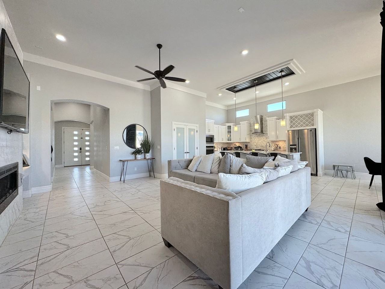 14701 Tierra Mirage Ave - Photo 5 of 29