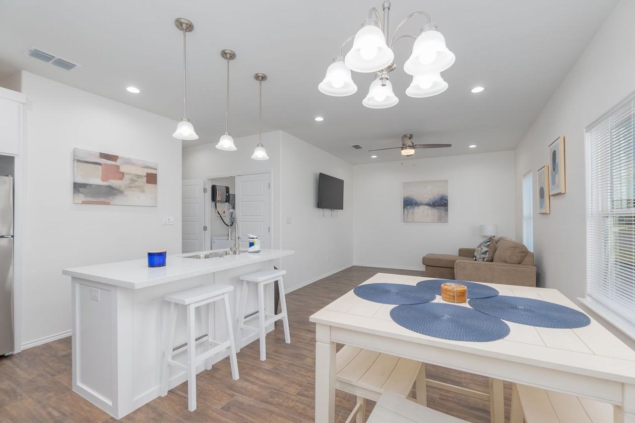 2228 Summit Rd. - Photo 2 of 16