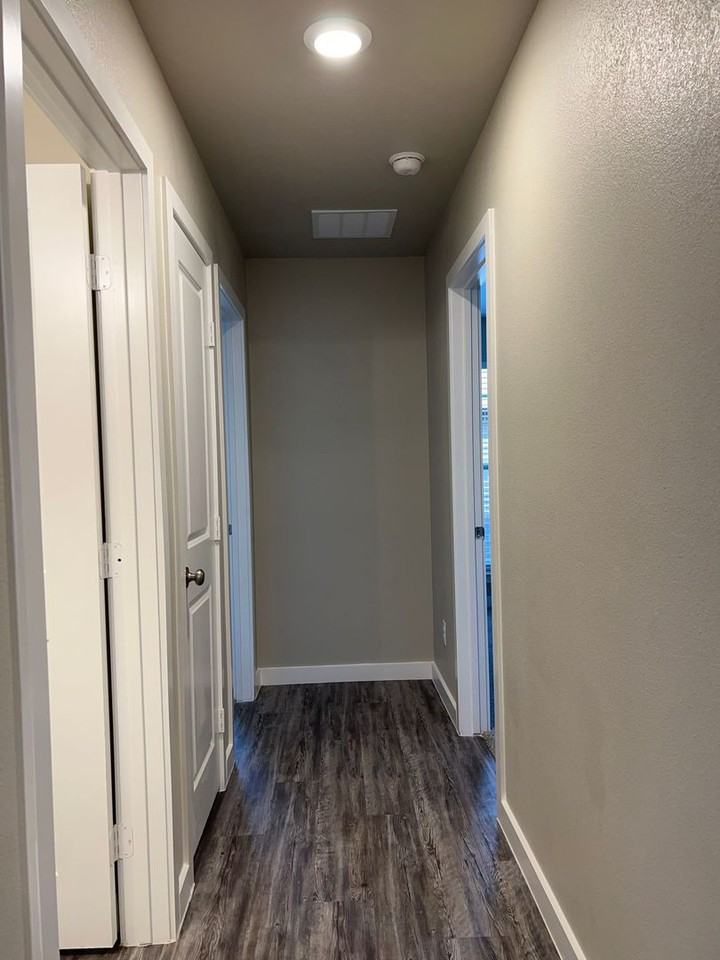 7108 E County Road 99 1/2 - Photo 6 of 17