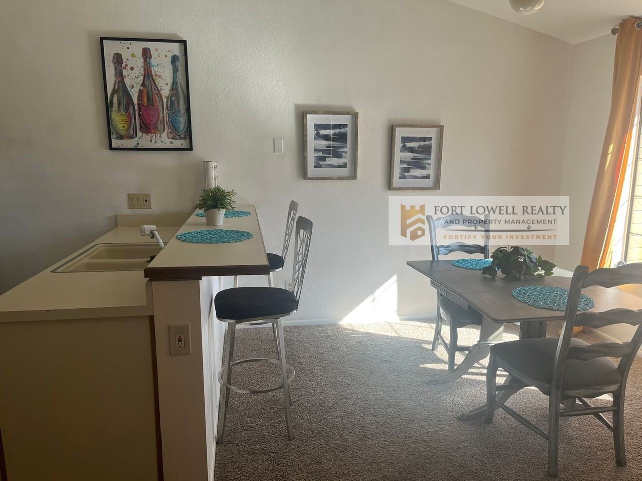 1698 W Wood Bridge Ct - Photo 6 of 8