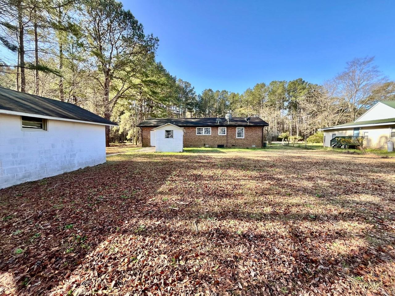 179 Gore Rd - Photo 2 of 21