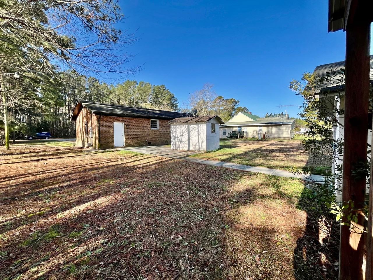 179 Gore Rd - Photo 3 of 21