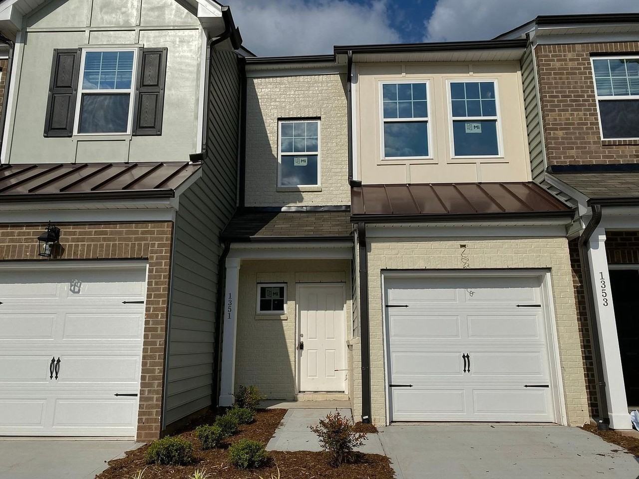 1351 Fitchie Pl - Photo 5 of 13