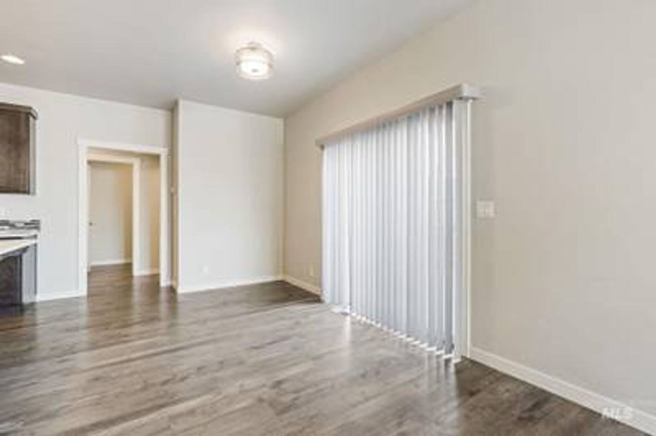 710 W Sylvan St #710 - Photo 6 of 22